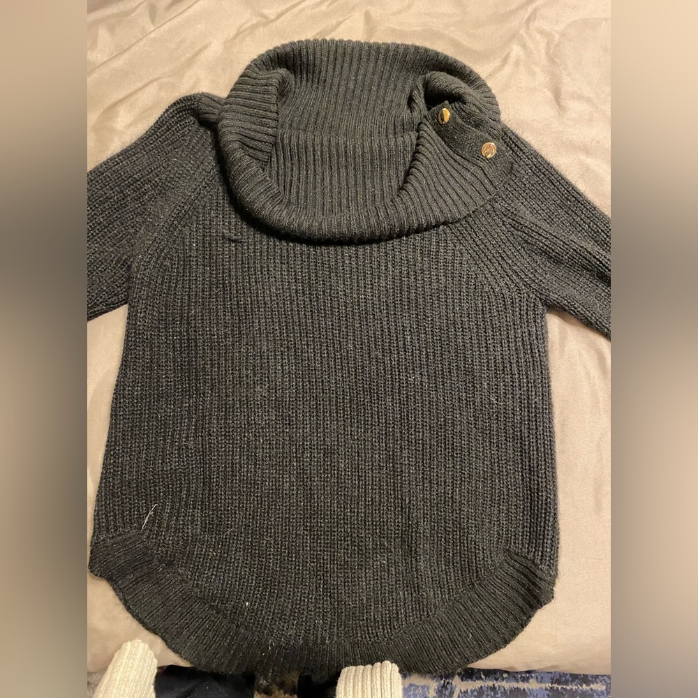 89th Madison top